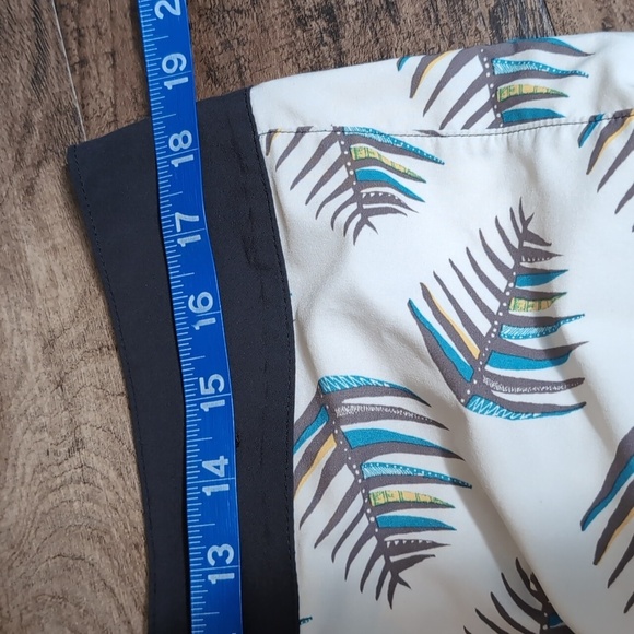 Patagonia Stretch Planing Boardshorts Size 35 In Fishbone Patterned Off-white - Picture 7 of 9